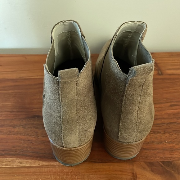 Steve Madden vanity suede chealsea boot sand beige taupe - Picture 4 of 8